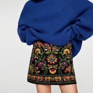 Zara Embroidered Mini Skirt - XS